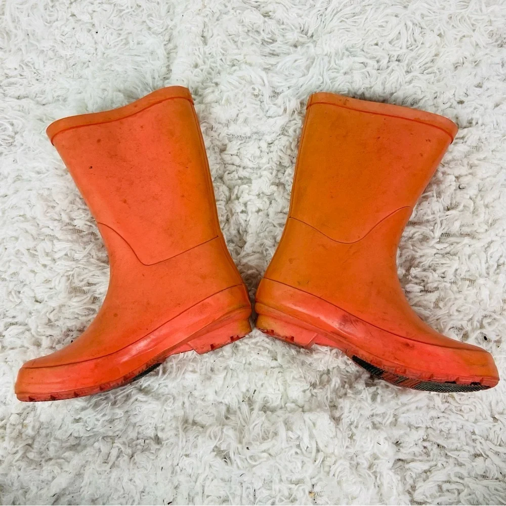 UNBRANDED kids Orange Rain Boots with Buckle size 11 / 12